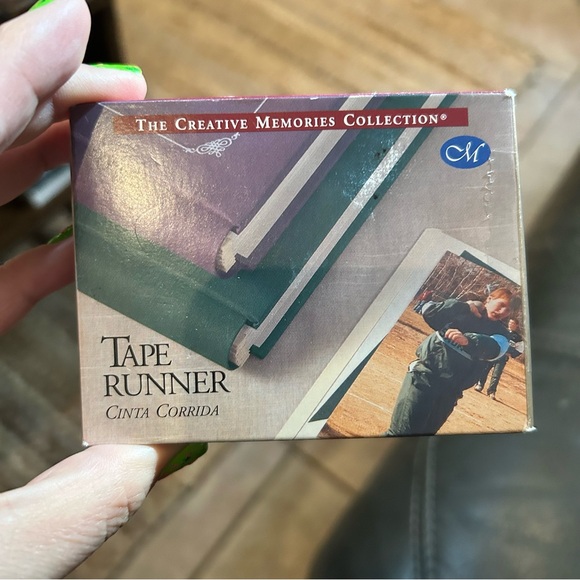 Creative Memories Bundle of New 12” cutting system, page protectors, oval cutter - Picture 4 of 15